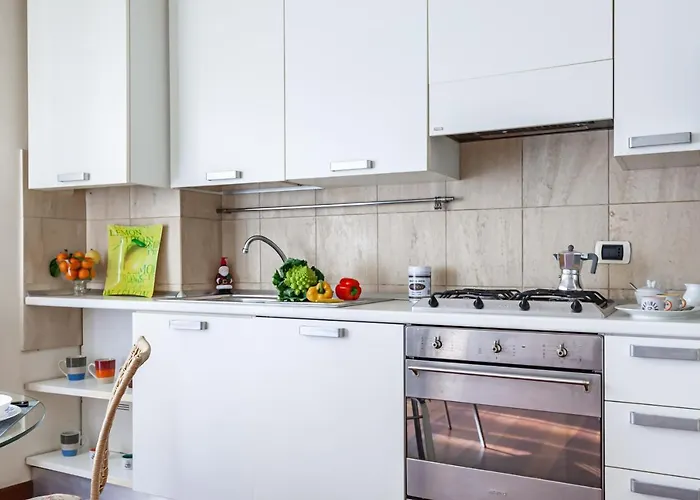Central Studio Apartment *