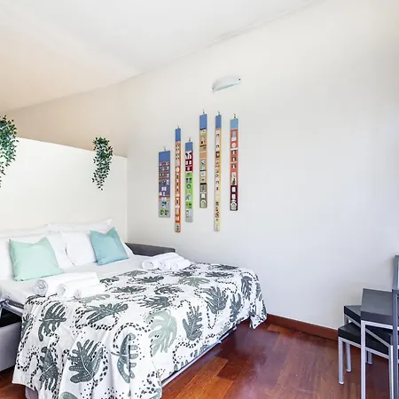 Central Studio Apartment